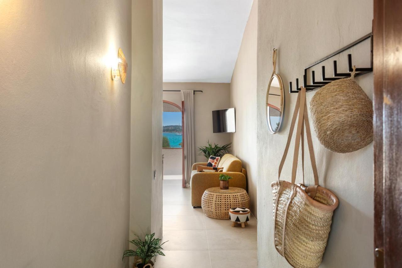 Baia Dorata Beach Apartment Porto Istana Exterior photo